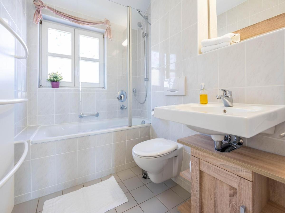 Feriendorf Rugana - Komfort Appartement Mit 2 Schlafzimmern Und Terrasse C48 Dranske Ngoại thất bức ảnh